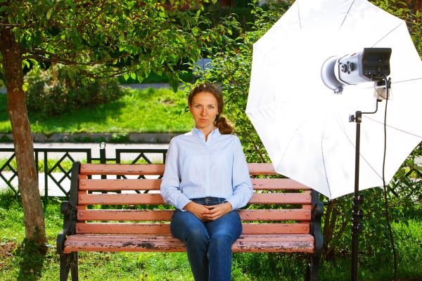 Kit de Iluminação para Fotógrafos: Iluminação Natural vs. Artificial